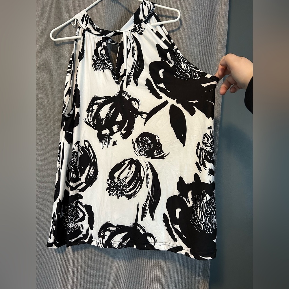 Loveu. Dear Dress Top - Picture 2 of 6